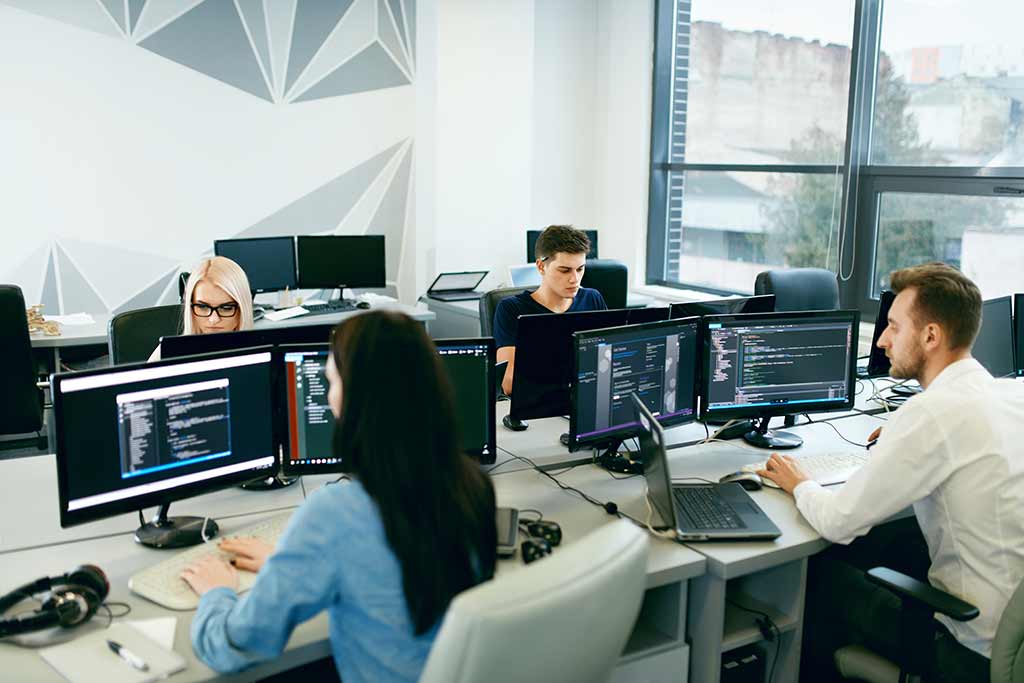 Maximum uptime and resiliency Maximum uptime and resiliency